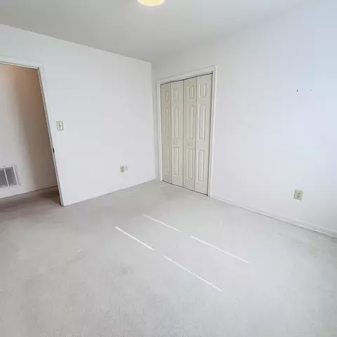 Bedroom - 141 Iris Dr, Waynesboro, VA 22980 photo 6 of 6