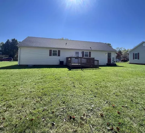 Exterior - 141 Iris Dr, Waynesboro, VA 22980 photo 3 of 4