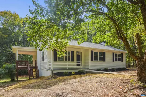 1842 Ed Jones Rd, Scottsville, VA 24590