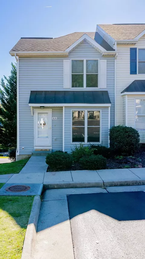 820 Camelot Ln, Harrisonburg, VA 22801