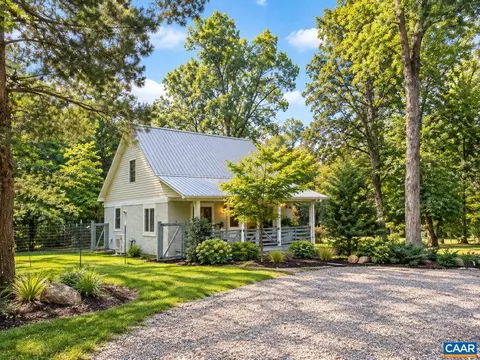 699 Black Cat Rd, Keswick, VA 22947