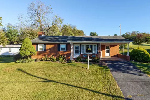 4458 Kratzer Rd, Harrisonburg, VA 22802