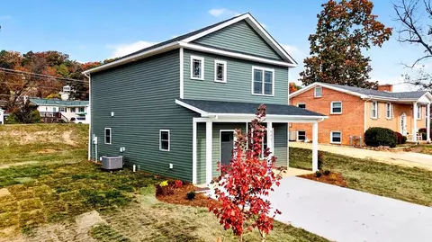903 Fisher Cir, Staunton, VA 24401