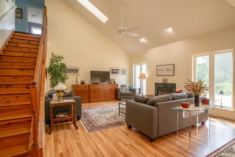 Living - 190 Ridgemore Dr, Raphine, VA 24472 photo 1 of 2