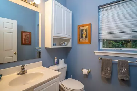 Bath - 190 Ridgemore Dr, Raphine, VA 24472 photo 4 of 5