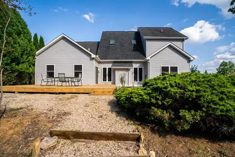 Exterior - 190 Ridgemore Dr, Raphine, VA 24472 photo 10 of 28