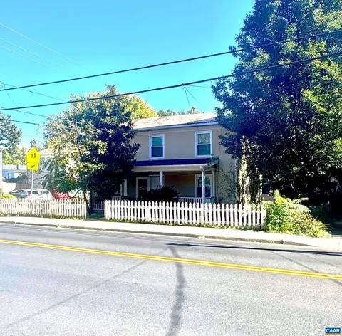 218 NW 10th St, Charlottesville, VA 22903