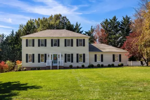 133 Huntington Pl, Waynesboro, VA 22980