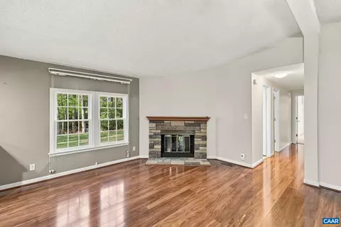 Living - 314 Cedar Blf, Louisa, VA 23093 photo 5 of 6