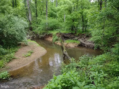 3860 Gilbert Station Rd, Barboursville, VA 22923