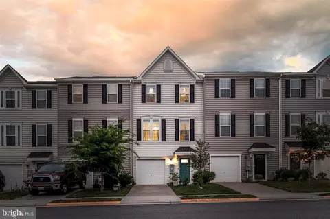 2082 Elm Tree Ct, Charlottesville, VA 22911