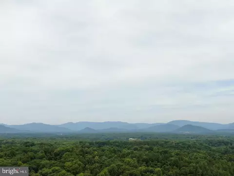 44 Buffalo River Rd, Earlysville, VA 22936