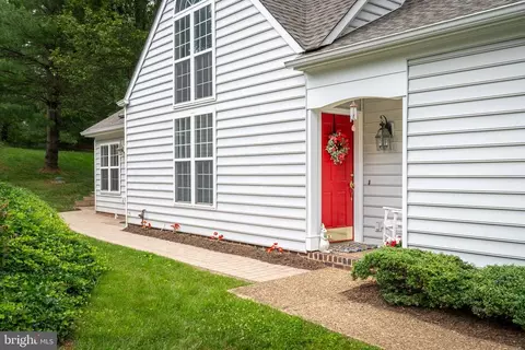 964 Devon Spring Ct, Charlottesville, VA 22903 photo 2