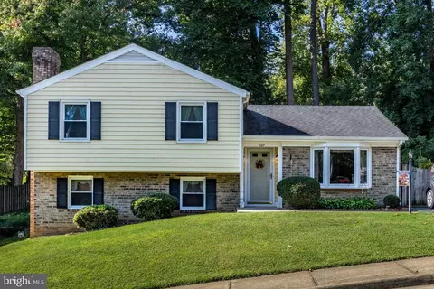 1107 Cottonwood Rd, Charlottesville, VA 22901