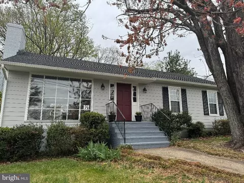 2219 Dominion Dr, Charlottesville, VA 22901