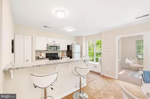 1259 Maple View Dr, Charlottesville, VA 22902 photo 7