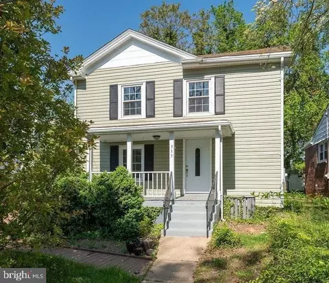 335 SW 6th St SW, Charlottesville, VA 22903