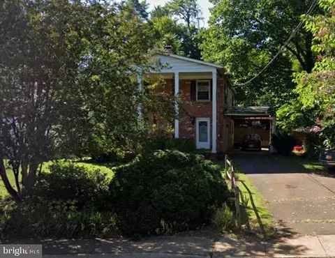305 Carlton Rd, Charlottesville, VA 22902