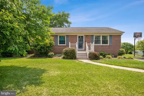 521 Azalea St, Culpeper, VA 22701
