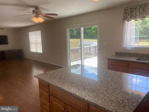 863 Woodcrest Loop, Culpeper, VA 22701 photo 9