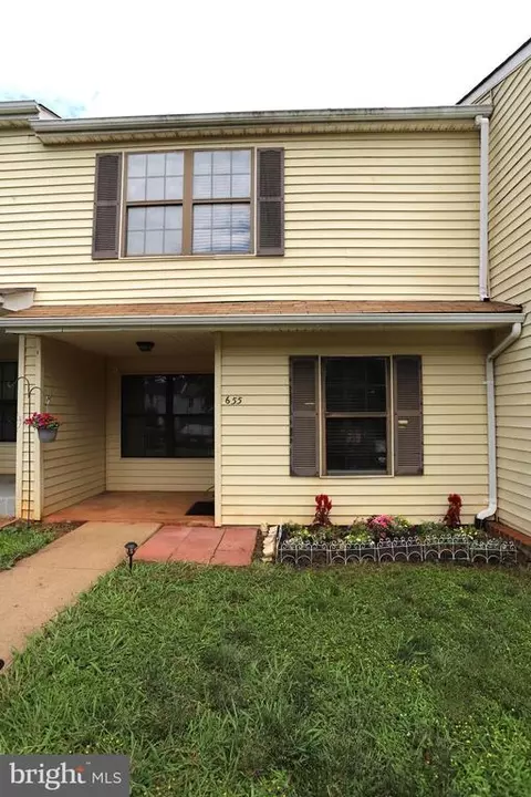 655 Highview Ct, Culpeper, VA 22701 photo 2