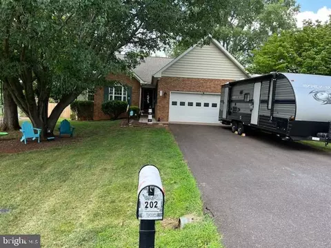 202 Chestnut Dr, Culpeper, VA 22701