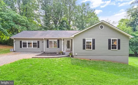 1295 Clatterbuck Ln, Amissville, VA 20106