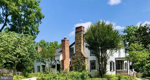 17181 Bumblebee Ln, Jeffersonton, VA 22724