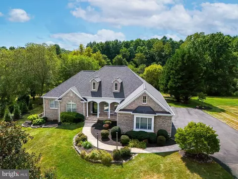17492 Berkshire Dr, Jeffersonton, VA 22724
