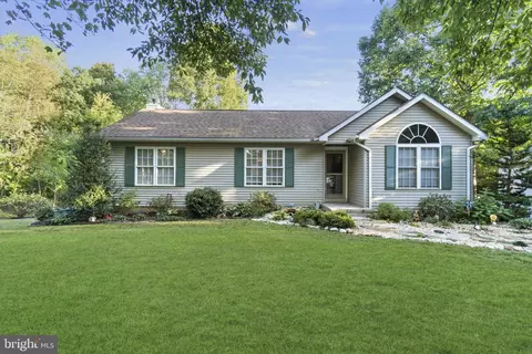 23952 Batna Rd, Lignum, VA 22726