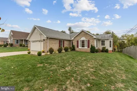 1283 Monarch St, Culpeper, VA 22701