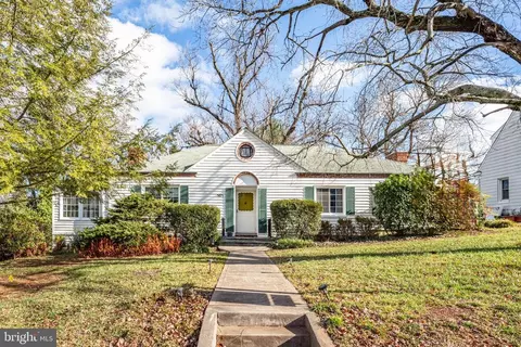 505 Wine St, Culpeper, VA 22701 photo 2