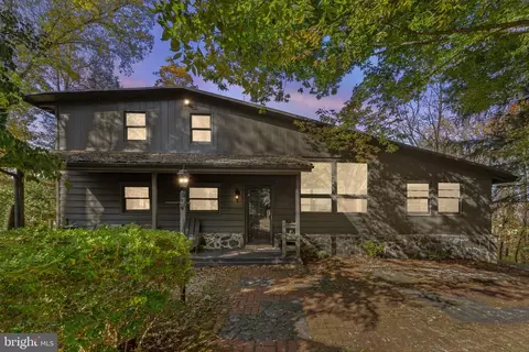 7434 Mordiwoll Ln, Rixeyville, VA 22737