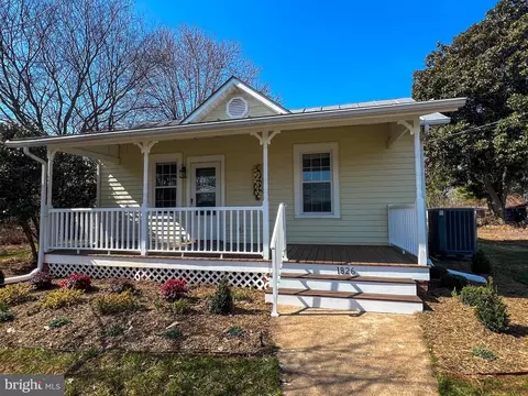 1826 Broad St, Culpeper, VA 22701 photo 2