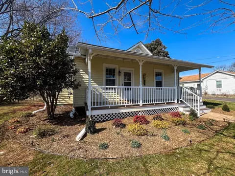1826 Broad St, Culpeper, VA 22701 photo 3