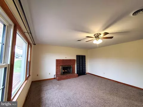 441 Azalea St, Culpeper, VA 22701 photo 4