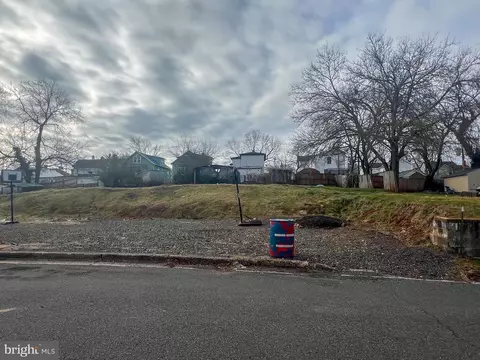 121 W Piedmont St W, Culpeper, VA 22701