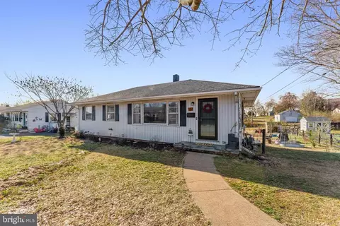 137 Garr Ave, Culpeper, VA 22701 photo 3