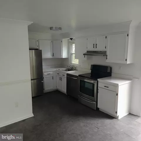 666 Highview Ct, Culpeper, VA 22701 photo 3