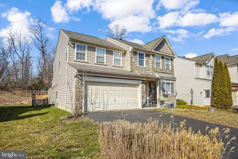 695 Holly Crest Dr, Culpeper, VA 22701