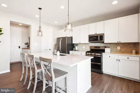 Kitchen - 2164 Juniper Dr, Culpeper, VA 22701 photo 2 of 4