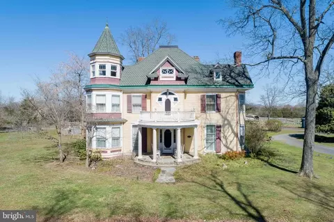 23329 Somerville Rd, Mitchells, VA 22729