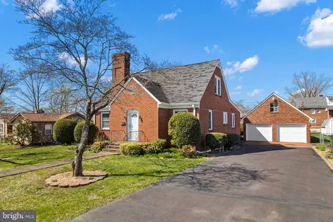 906 Nottingham St, Culpeper, VA 22701