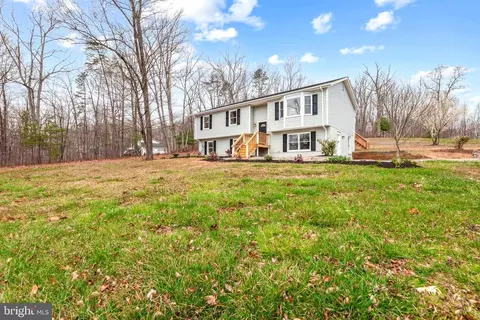 10074 Schoolhouse Ln, Rixeyville, VA 22737