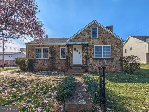 902 Hendrick St, Culpeper, VA 22701