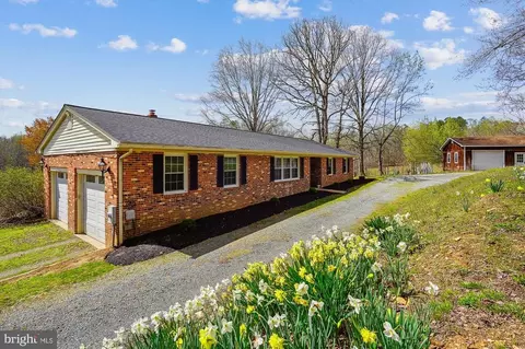 1022 Shetley Rd, Amissville, VA 20106