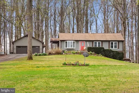 19438 Walnut Hills Rd, Jeffersonton, VA 22724