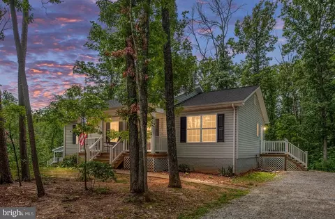 11412 Pear Tree Ln, Culpeper, VA 22701