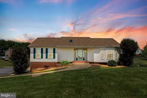 11541 Fox Hill Ln, Culpeper, VA 22701
