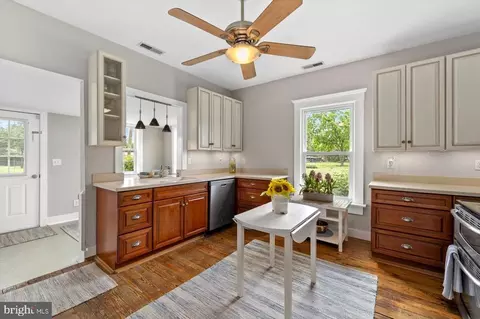 12162 Mitchell Rd, Mitchells, VA 22729 photo 12